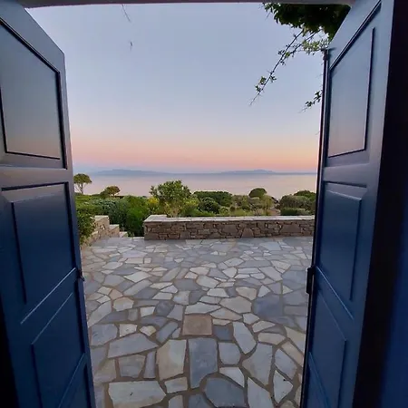 Sophia Paros - Beachfront At Lolantonis