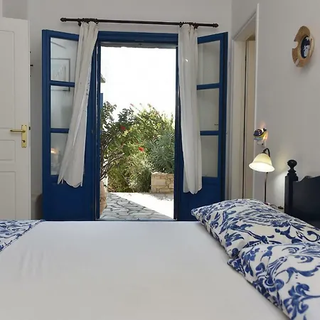 Sophia Paros - Beachfront At Lolantonis Drios