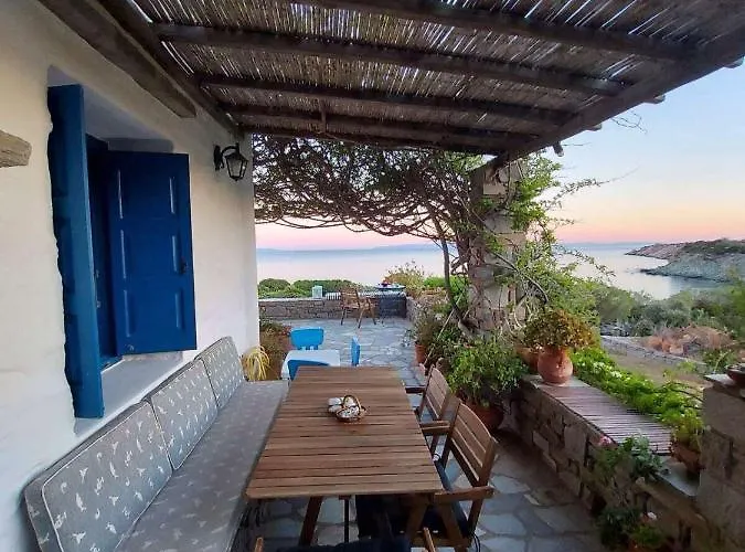 Sophia Paros - Beachfront At Lolantonis Вилла