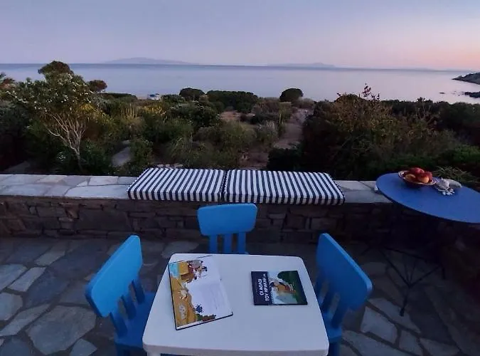 Sophia Paros - Beachfront At Lolantonis Вилла