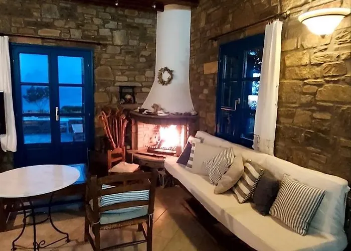 Sophia Paros - Beachfront At Lolantonis Вилла Дриос